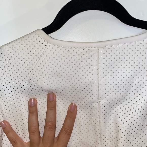 White Jacket | Robert Rodriguez - Picture 9 of 12